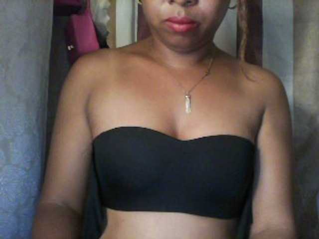 Baby-giiirl23 webcam bongacams model stream image