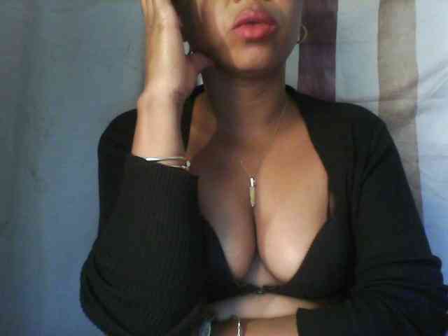 Baby-giiirl23 webcam