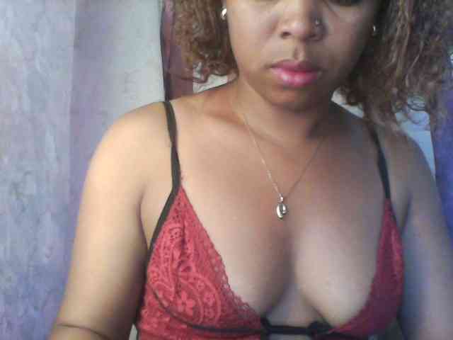 Baby-giiirl23 webcam