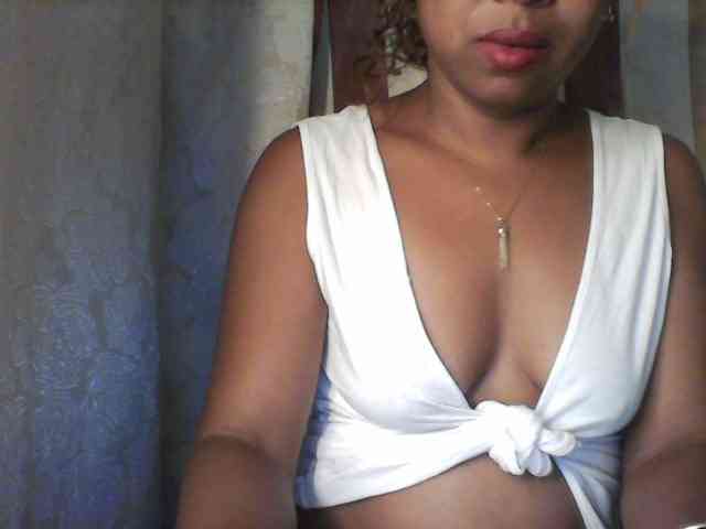 Baby-giiirl23 webcam