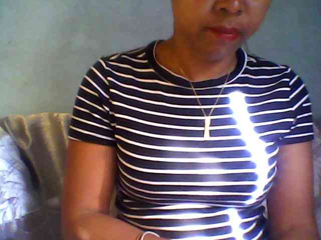 Baby-giiirl23 webcam