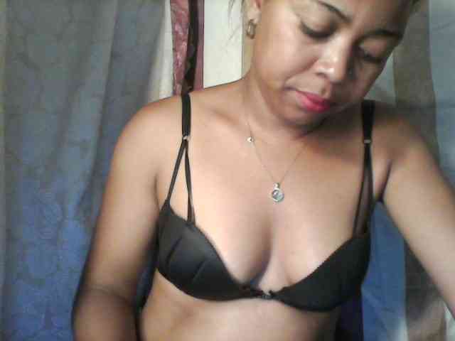 Baby-giiirl23 webcam