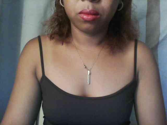 Baby-giiirl23 webcam