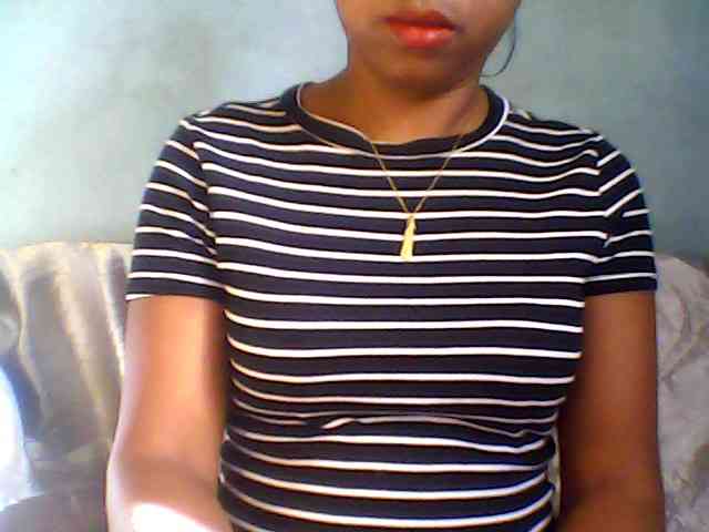 Baby-giiirl23 webcam