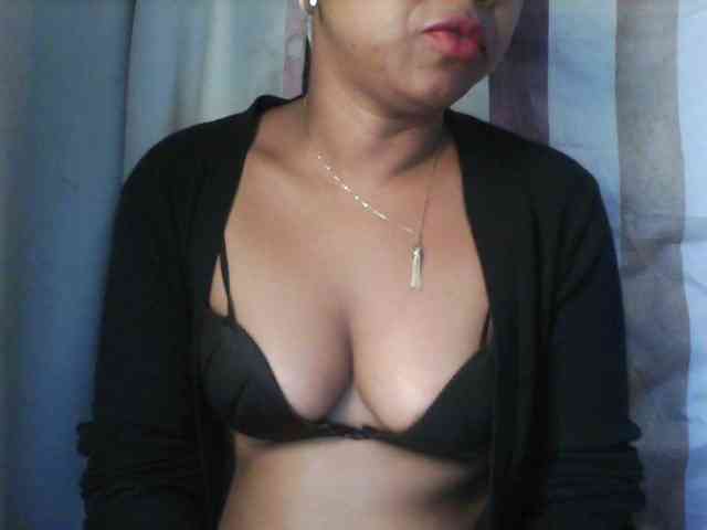 Baby-giiirl23 webcam