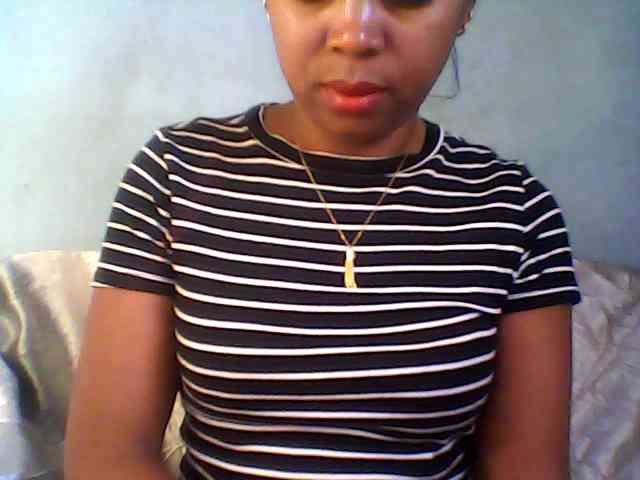 Baby-giiirl23 webcam