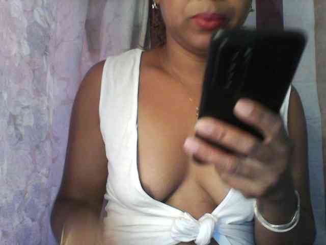 Baby-giiirl23 webcam