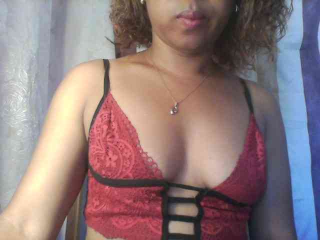 Baby-giiirl23 webcam