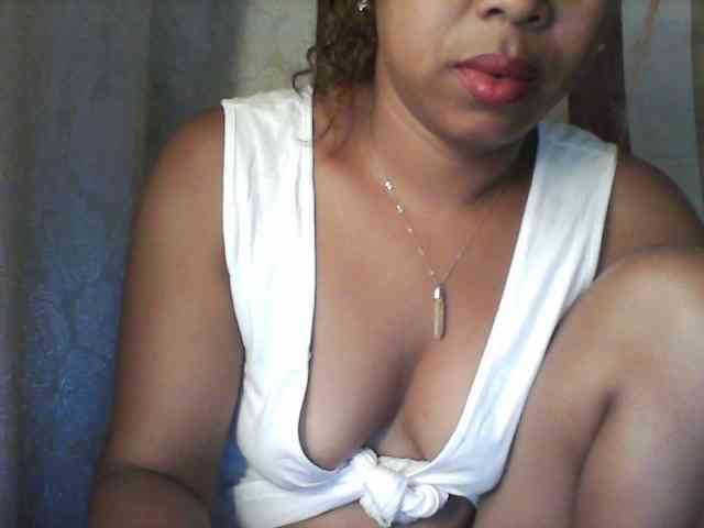 Baby-giiirl23 webcam