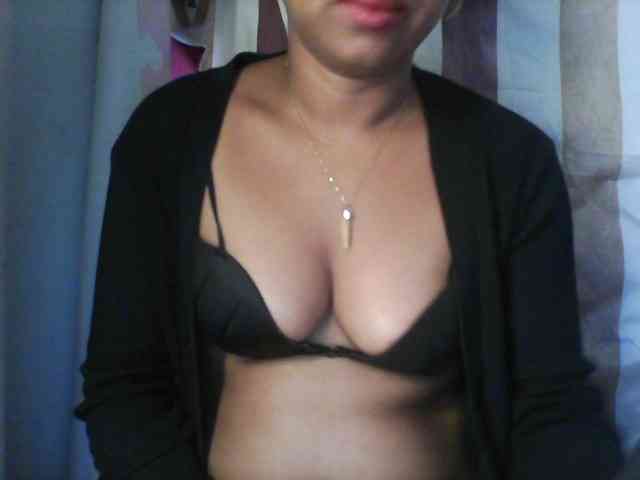 Baby-giiirl23 webcam