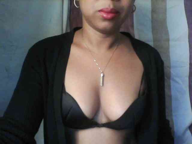 Baby-giiirl23 webcam