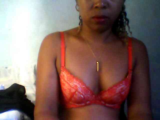 Baby-giiirl23 webcam