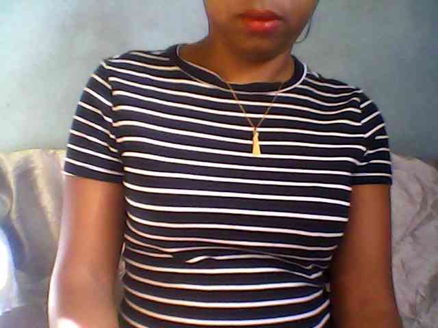 Baby-giiirl23 webcam