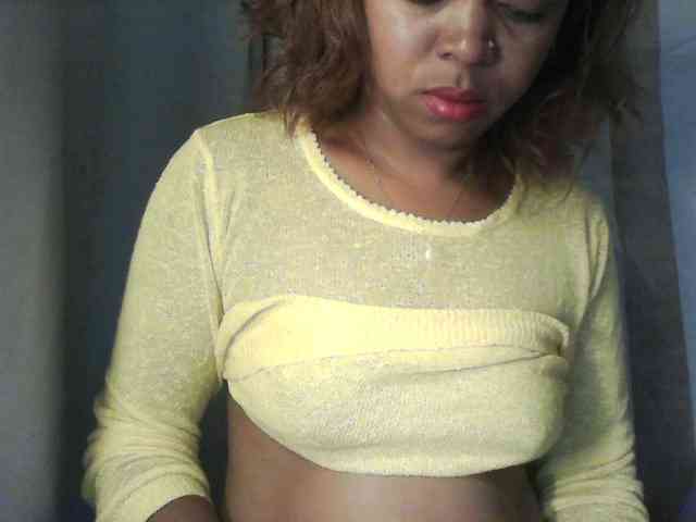 Baby-giiirl23 webcam