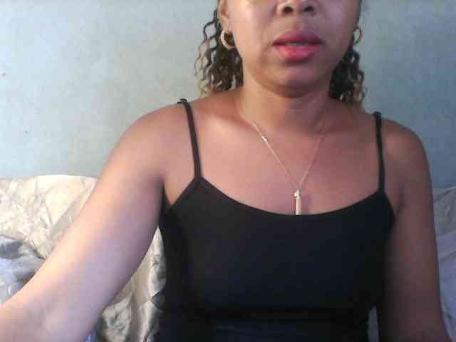 Baby-giiirl23 webcam
