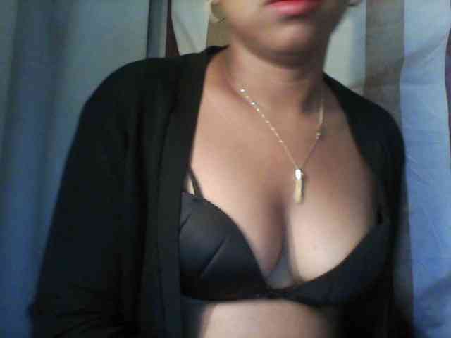 Baby-giiirl23 webcam