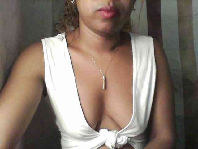 Baby-giiirl23 webcam