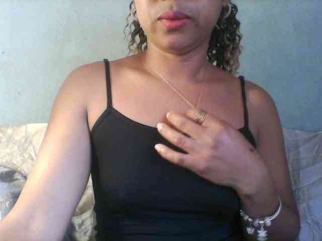Baby-giiirl23 webcam