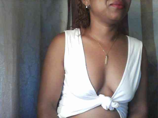 Baby-giiirl23 webcam