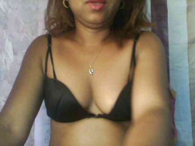 Baby-giiirl23 webcam