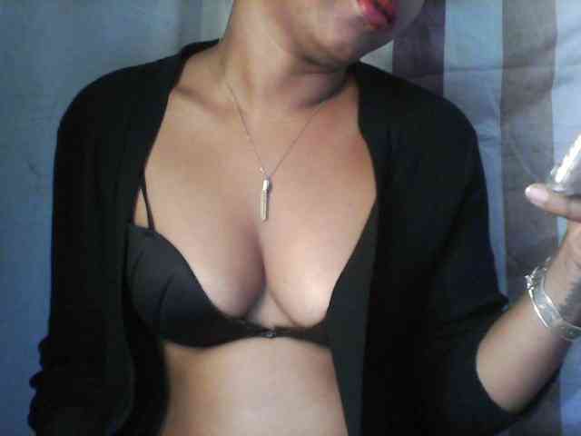 Baby-giiirl23 webcam