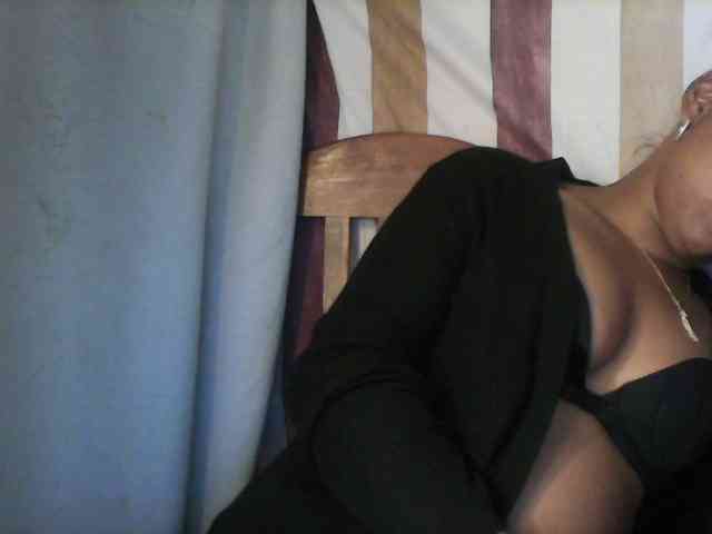 Baby-giiirl23 webcam