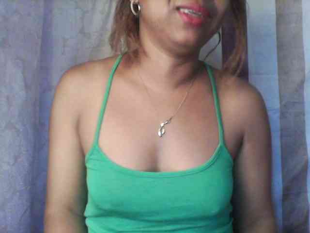 Baby-giiirl23 Live Webcam on BongaCams