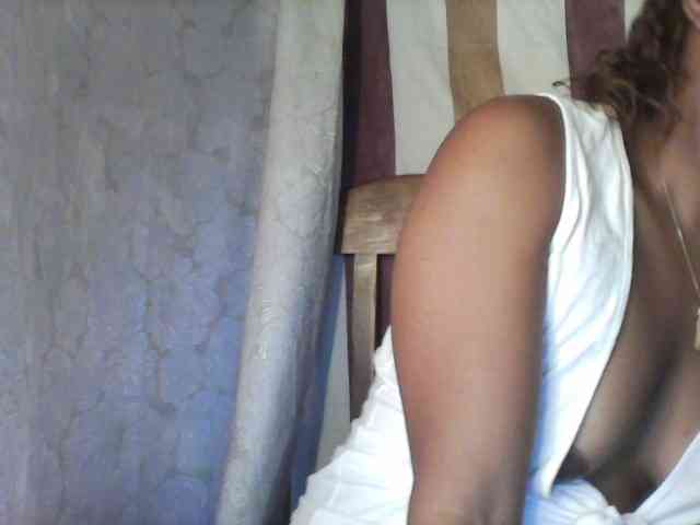 Baby-giiirl23 webcam