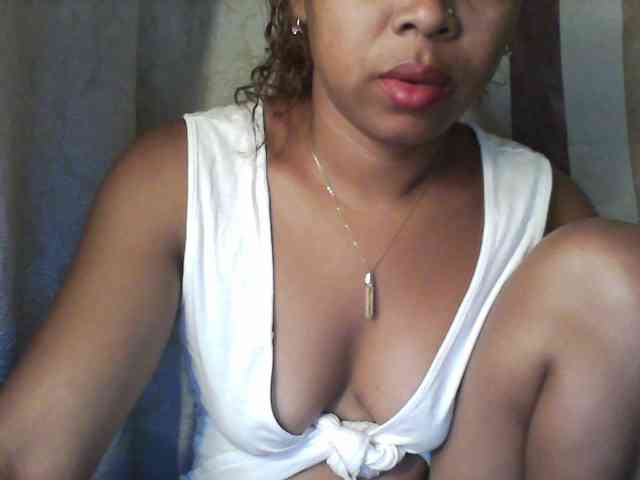 Baby-giiirl23 webcam