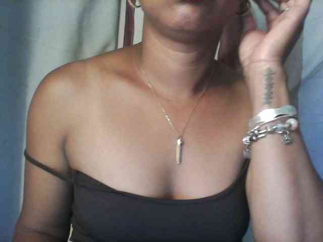 Baby-giiirl23 webcam