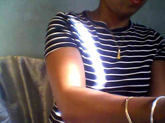 Baby-giiirl23 webcam