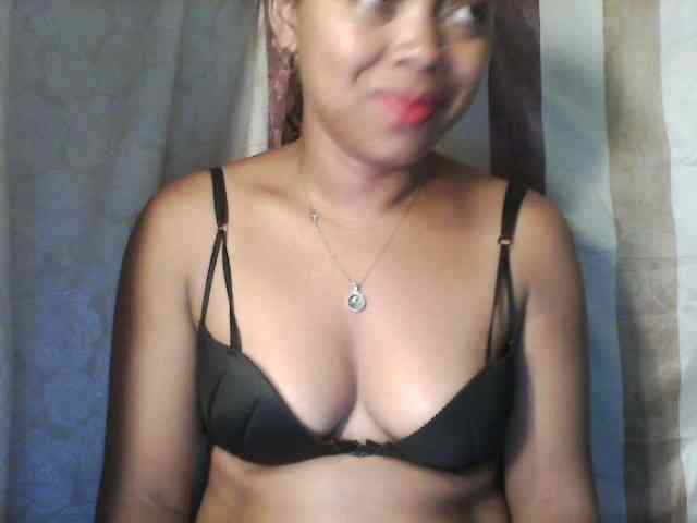 Baby-giiirl23 webcam