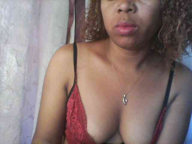 Baby-giiirl23 webcam