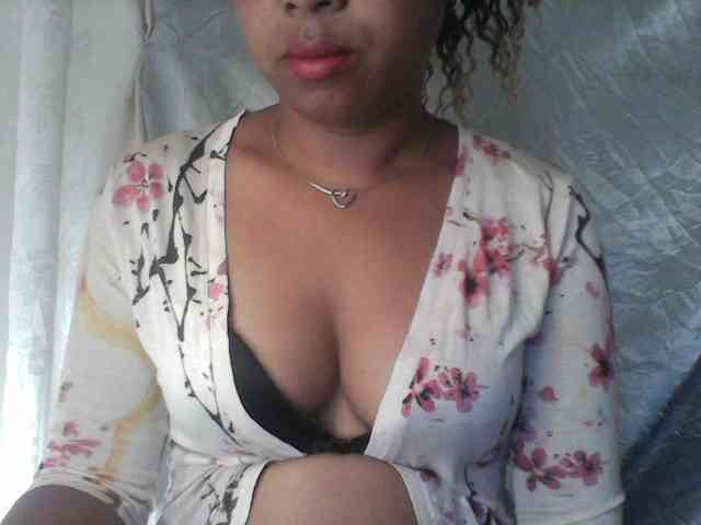Baby-giiirl23 Live Webcam on BongaCams Baby-giiirl23 Live Webcam on BongaCams