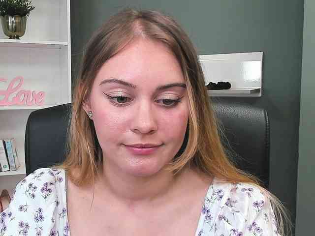PERFECTvaleria webcam