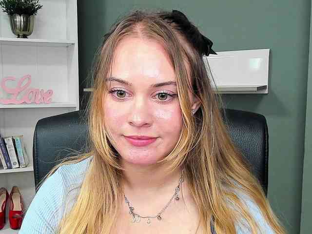 PERFECTvaleria webcam