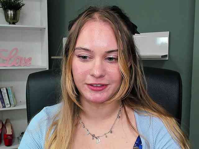 PERFECTvaleria webcam