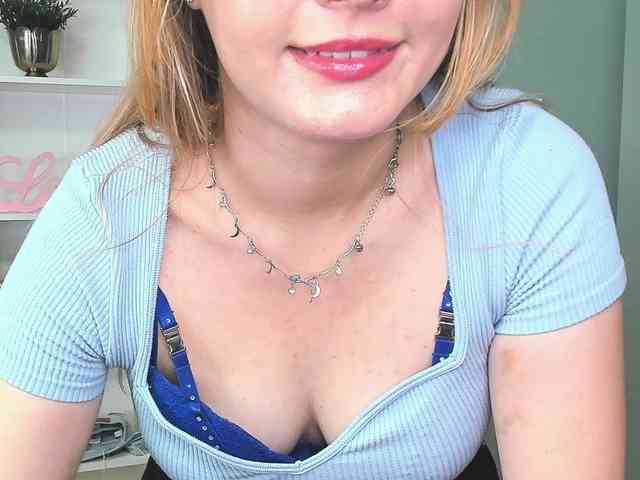 PERFECTvaleria webcam