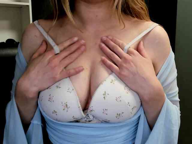 PERFECTvaleria webcam