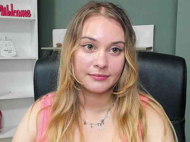 PERFECTvaleria webcam