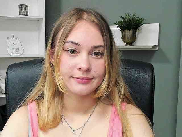 PERFECTvaleria webcam
