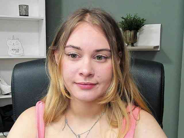 PERFECTvaleria webcam