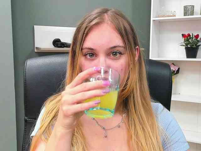 PERFECTvaleria webcam