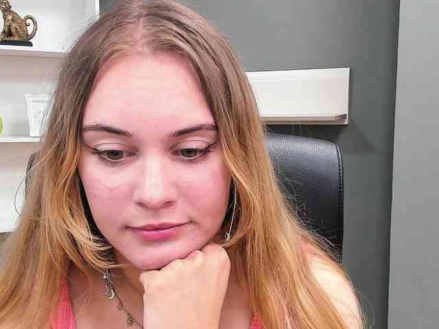 PERFECTvaleria webcam