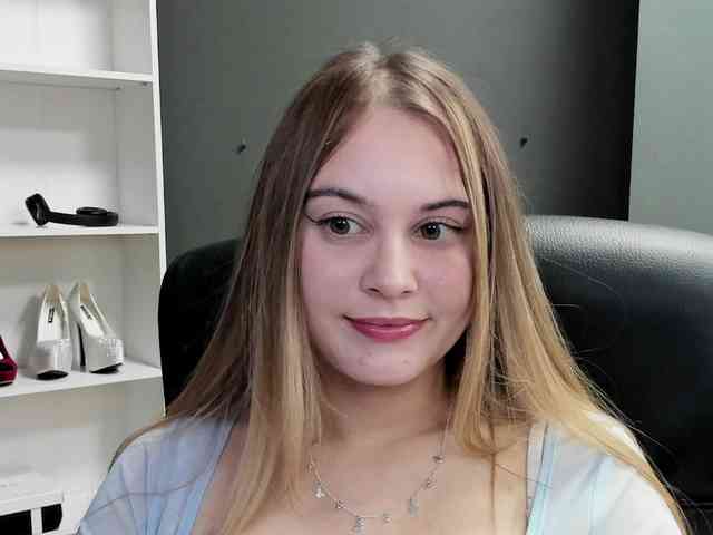 PERFECTvaleria webcam