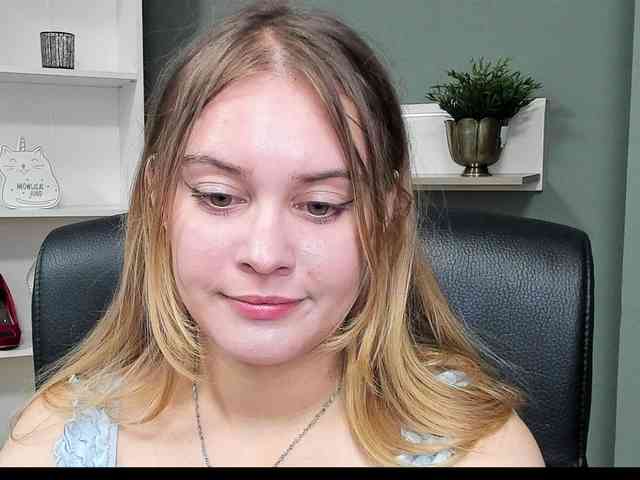 PERFECTvaleria webcam