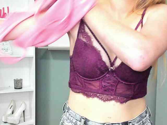 PERFECTvaleria webcam