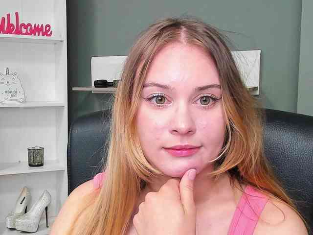 PERFECTvaleria webcam