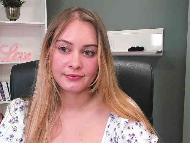 PERFECTvaleria webcam