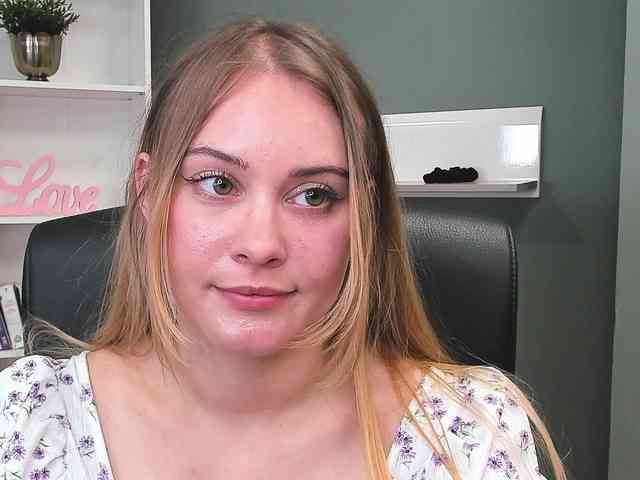 PERFECTvaleria webcam